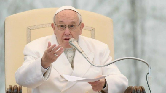 Papa diz que casais gays NÃO podem ser considerado FAMÍLIAS