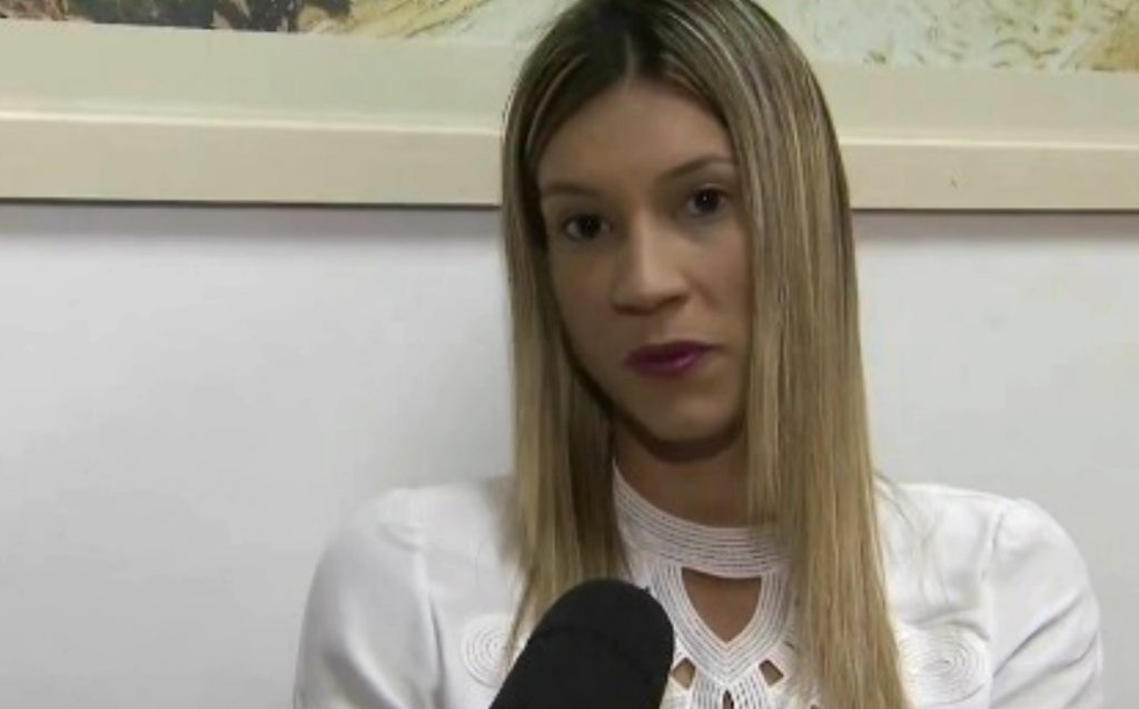 OAB pede afastamento dos policiais acusados de agredir advogada em Lauro de Freitas