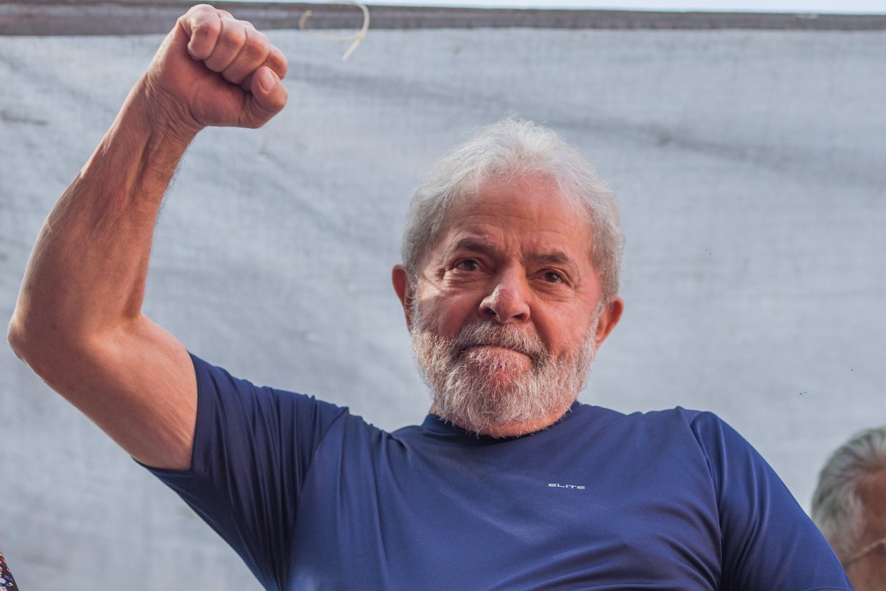 STJ reduz pena de Lula