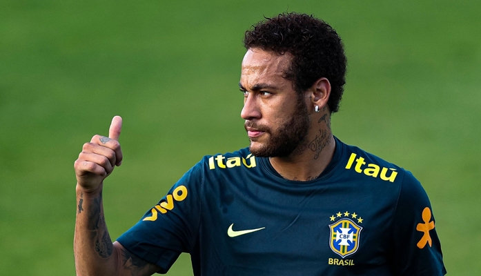 Neymar se manifesta após ser acusado de estupro