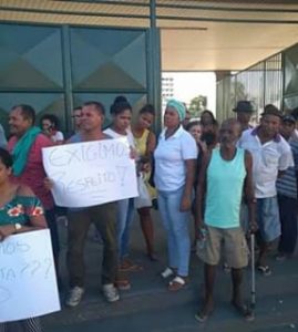 Moradores fazem protesto contra Moema